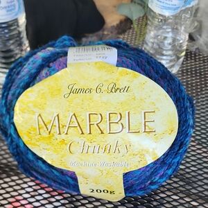 MARBLE Chunky Yarn - Vibrant Blue and Purple